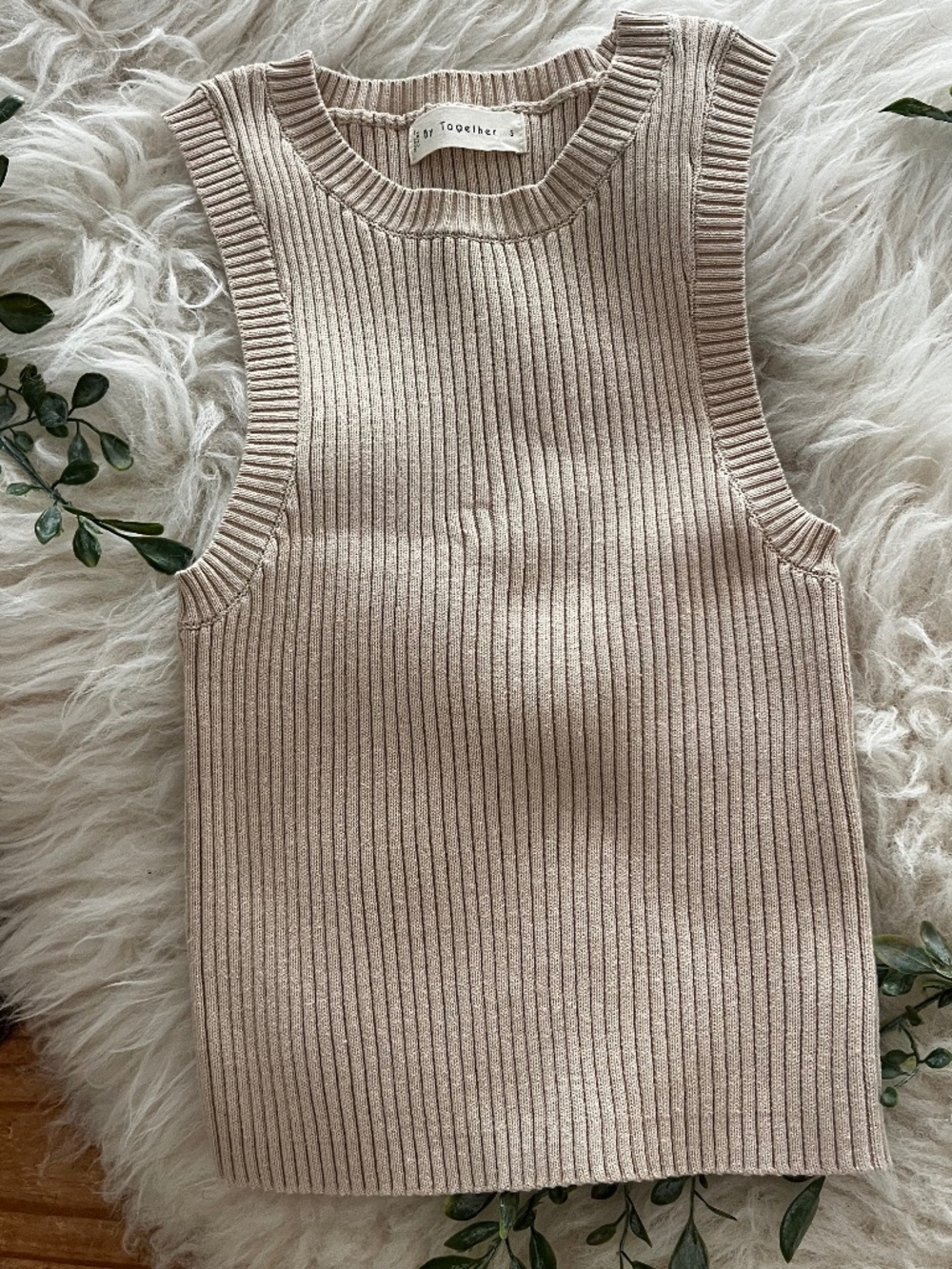 By Together Sawyer Crop Sweater Tanks Sz S - Picture 5 of 7